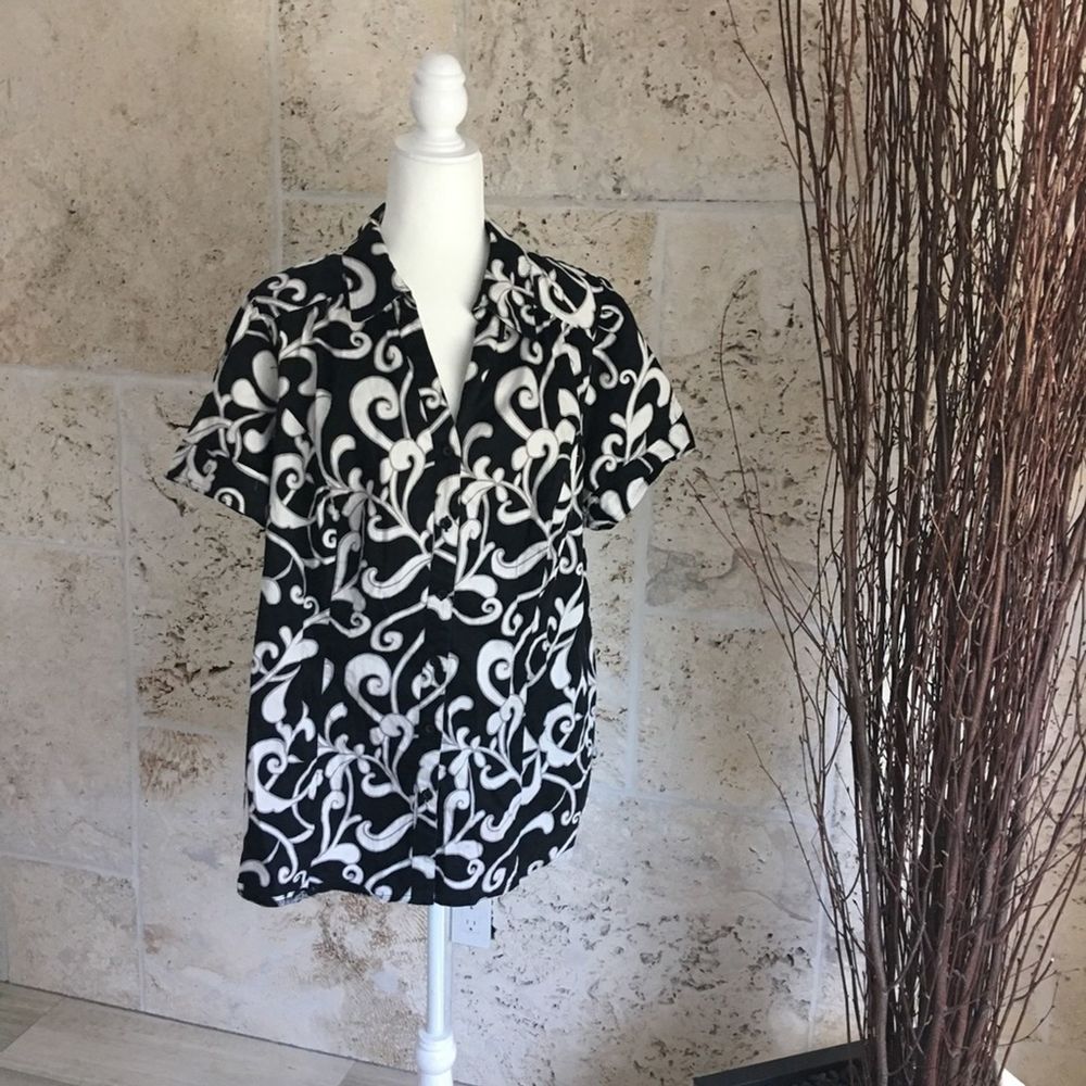 Lane Bryant Filigree Print Camp Shirt, size 22